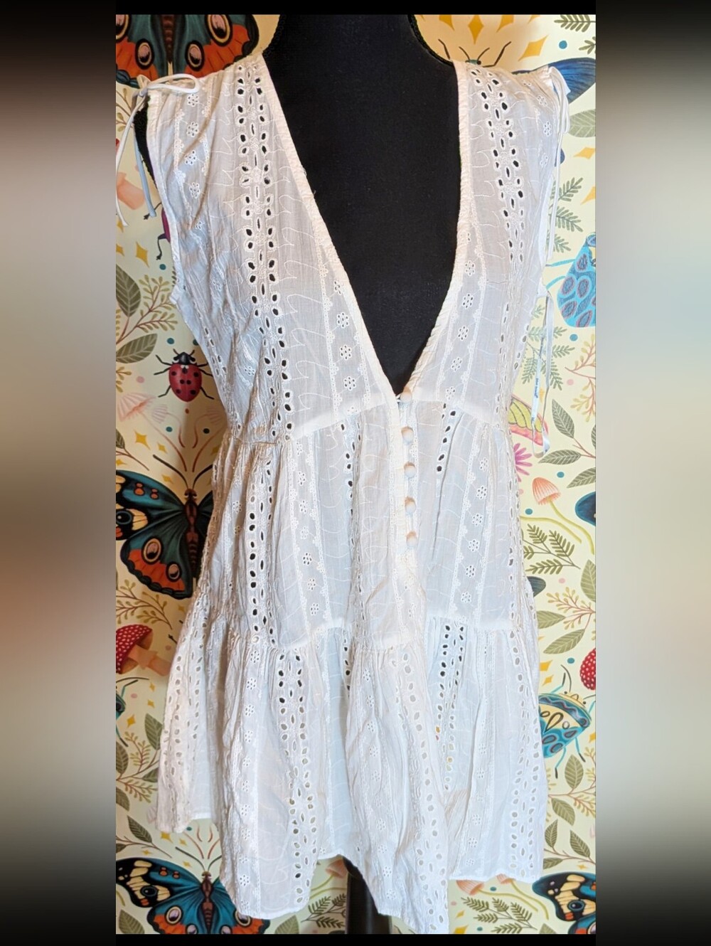 blue island White Eyelet Cotton V-Neck Coverup, NWT!